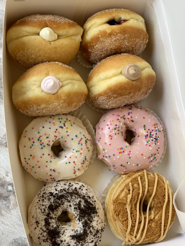 4 Filled 4 Glazed Donut Box